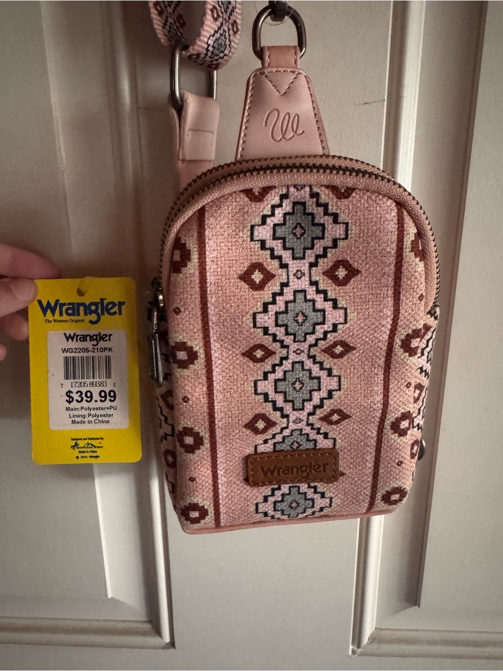 Wrangler Pink Patterned Crossbody Phone Bag NWT WG2205-210PK